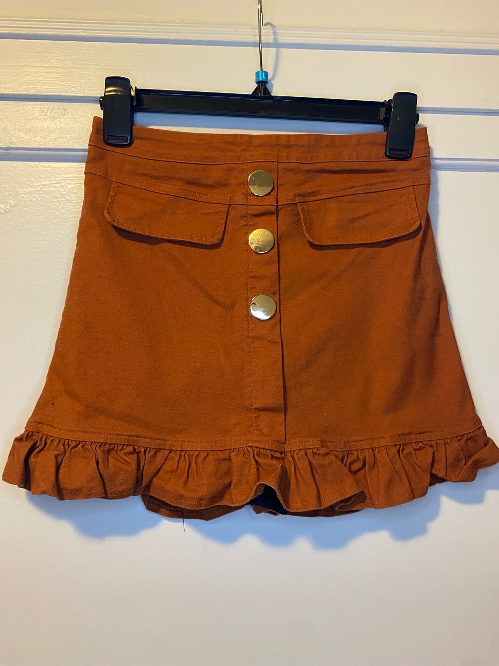 Pink Lily Rust Button-Front Ruffle Hem Mini Skirt with shorts liner/slip - Small